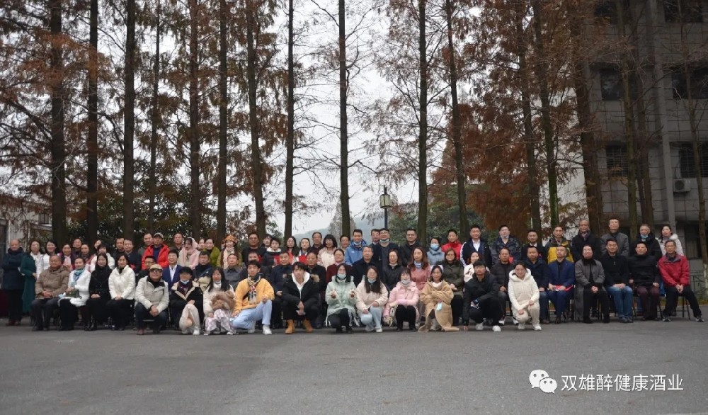 為文學(xué)大咖點贊，石花雙雄醉助力首屆“中國襄陽·峴山網(wǎng)絡(luò)文學(xué)獎”頒獎盛典