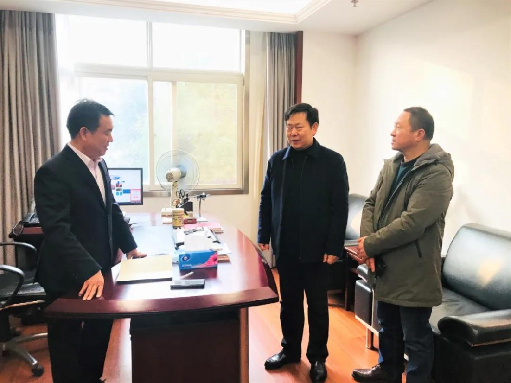 【雙雄醉贊助襄陽企業(yè)家暖心工程系列報(bào)道】張敏、王乃華總經(jīng)理收到暖心生日祝福