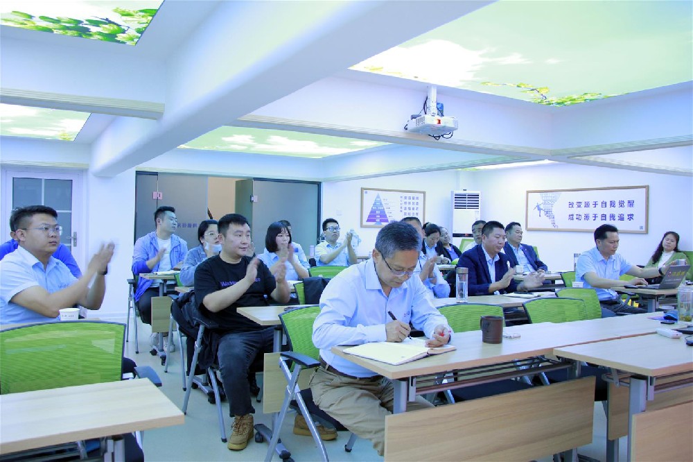 堅(jiān)定沖刺首季目標(biāo)，石花雙雄醉召開5月經(jīng)營工作會(huì)議