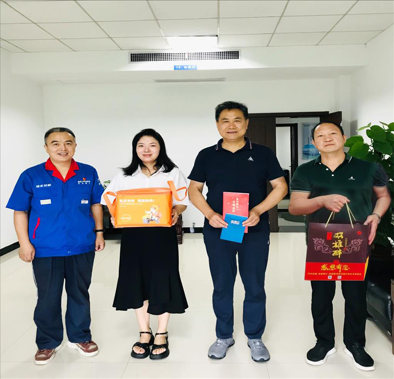 【雙雄醉贊助襄陽企業(yè)家暖心工程系列報(bào)道】企業(yè)家余志金、鄧小紅、孫光忠、趙樂成等收到暖心生日祝福