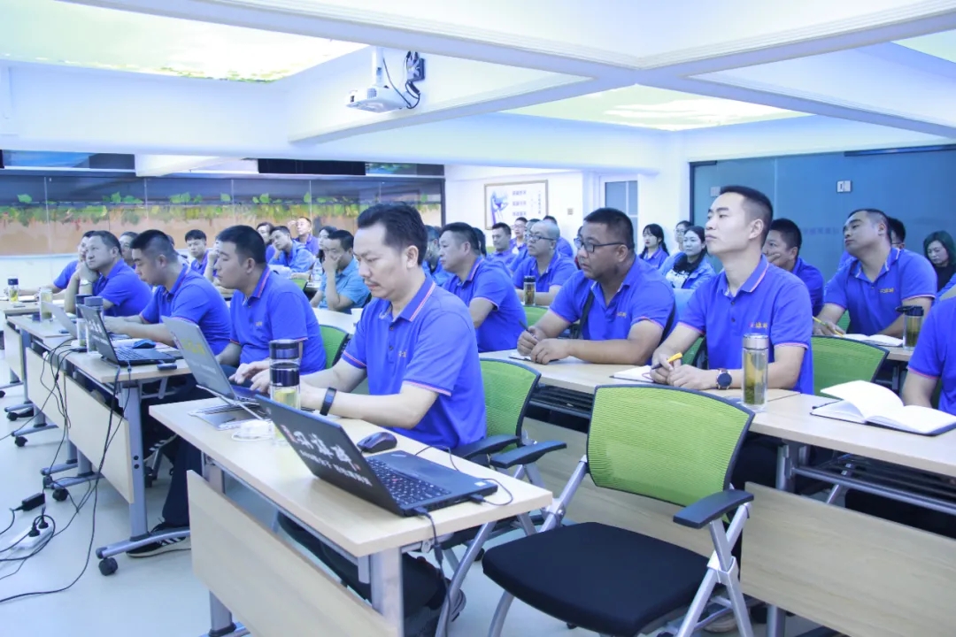 順勢而為，創(chuàng)造價值，石花雙雄醉召開九月營銷工作會議